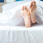 10 Langkah Perawatan Kaki Sebelum Tidur