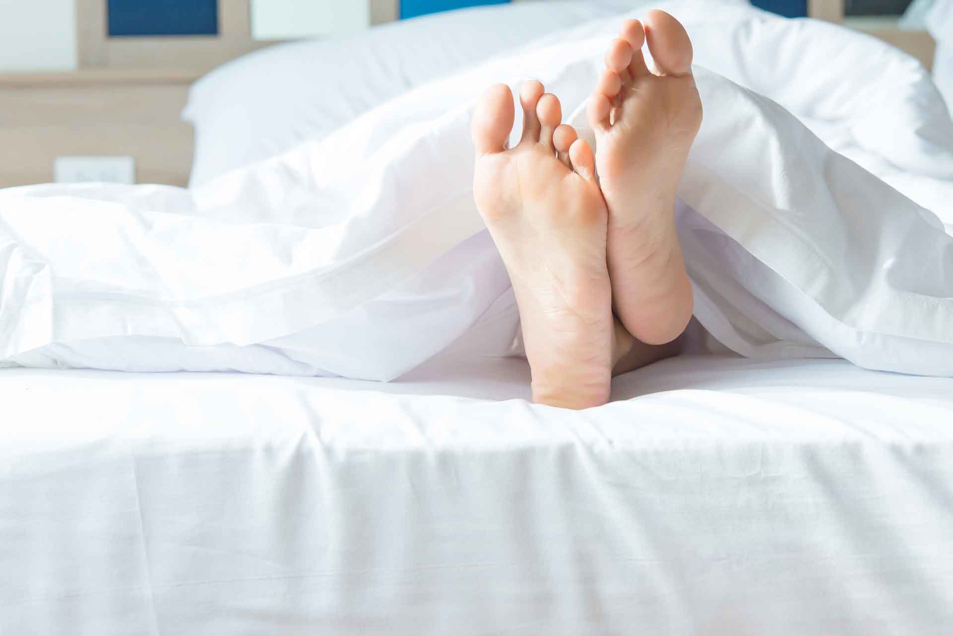 10 Langkah Perawatan Kaki Sebelum Tidur