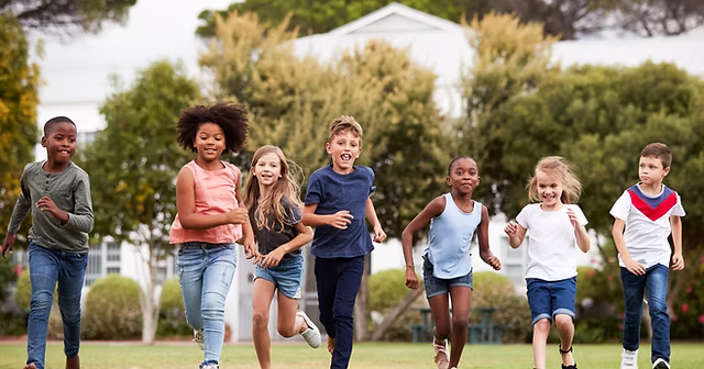 7 Tips Menerapkan Gaya Hidup Sehat pada Anak