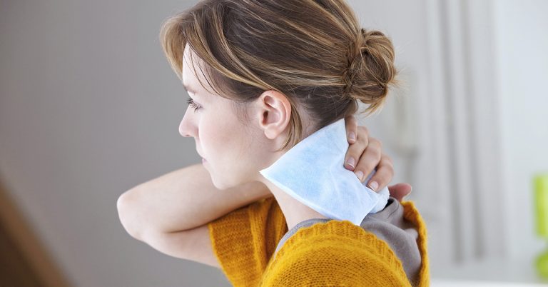 10 Solusi Cepat untuk Nyeri Leher Mendadak